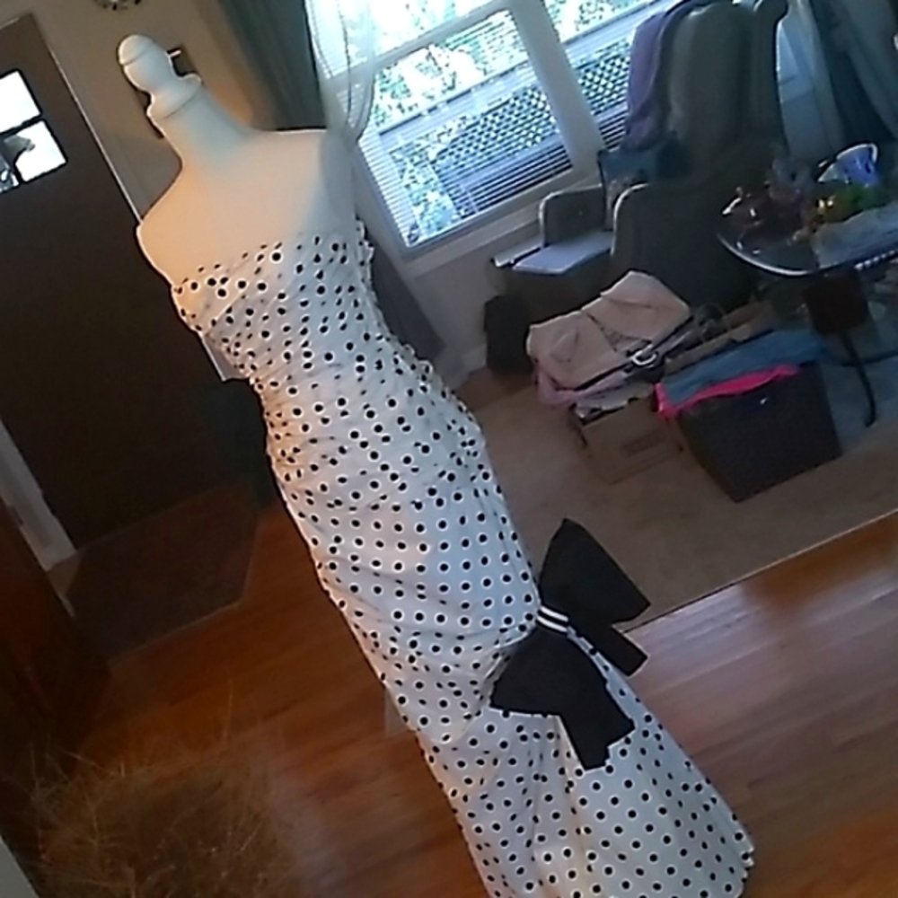 Vintage Lorcan Mullany White Silk Gown, Sz 8, B & W Polka Dot